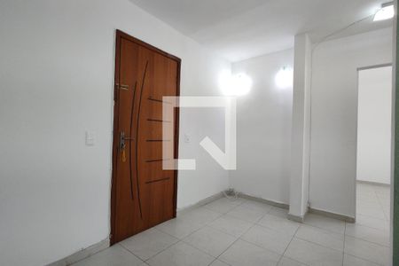 Sala de apartamento para alugar com 1 quarto, 45m² em Taquara, Rio de Janeiro