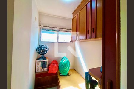 Apartamento para alugar com 168m², 4 quartos e 3 vagas Apartamento para alugar com 168m², 4 quartos e 3 vagasQuarto serviço 2