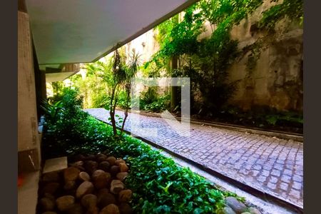Apartamento para alugar com 168m², 4 quartos e 3 vagas Apartamento para alugar com 168m², 4 quartos e 3 vagasÁrea Comum - Playground, rua privada.