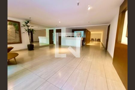 Apartamento para alugar com 168m², 4 quartos e 3 vagas Apartamento para alugar com 168m², 4 quartos e 3 vagasÁrea Comum - Playground