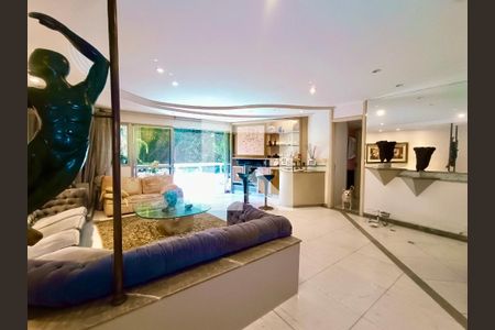 Apartamento para alugar com 168m², 4 quartos e 3 vagas Apartamento para alugar com 168m², 4 quartos e 3 vagasSala