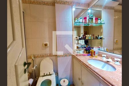 Apartamento para alugar com 168m², 4 quartos e 3 vagas Apartamento para alugar com 168m², 4 quartos e 3 vagasBanheiro social