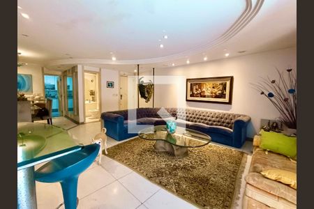Apartamento para alugar com 168m², 4 quartos e 3 vagas Apartamento para alugar com 168m², 4 quartos e 3 vagasSala