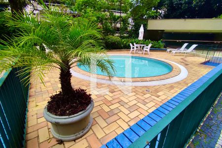 Apartamento para alugar com 168m², 4 quartos e 3 vagas Apartamento para alugar com 168m², 4 quartos e 3 vagasClube privativo
