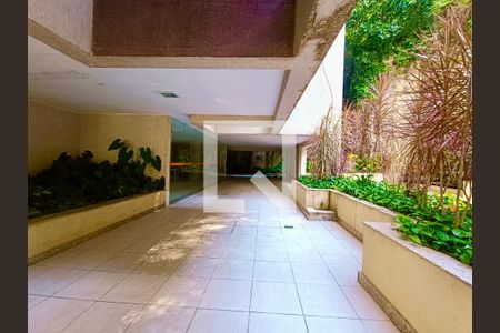 Apartamento para alugar com 168m², 4 quartos e 3 vagas Apartamento para alugar com 168m², 4 quartos e 3 vagasÁrea Comum - Playground