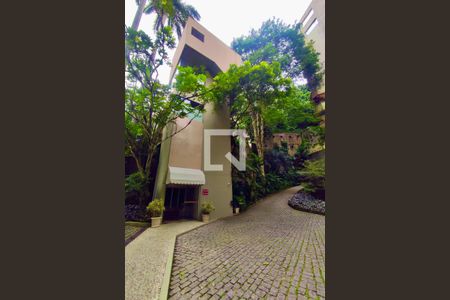 Apartamento para alugar com 168m², 4 quartos e 3 vagas Apartamento para alugar com 168m², 4 quartos e 3 vagasClube privativo