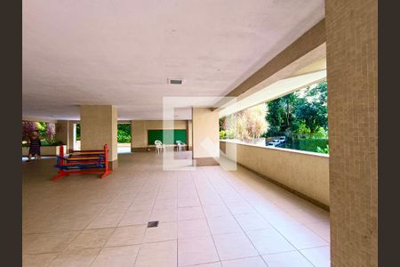 Apartamento para alugar com 168m², 4 quartos e 3 vagas Apartamento para alugar com 168m², 4 quartos e 3 vagasÁrea Comum - Playground