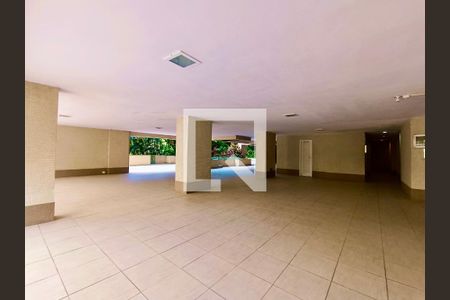 Apartamento para alugar com 168m², 4 quartos e 3 vagas Apartamento para alugar com 168m², 4 quartos e 3 vagasÁrea Comum - Playground