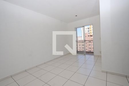 Sala de apartamento para alugar com 3 quartos, 68m² em Vila Antonieta, São Paulo