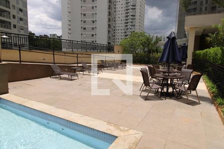 Apartamento à venda com 96m², 2 quartos e 2 vagasÁrea comum - Piscina