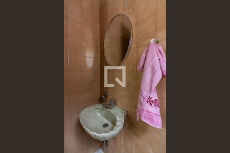 Casa à venda com 180m², 4 quartos e 1 vagaLavabo