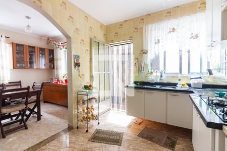 Casa à venda com 180m², 4 quartos e 1 vagaCozinha 