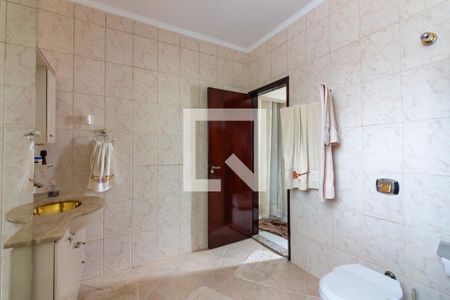 Casa à venda com 180m², 4 quartos e 1 vagaBanheiro