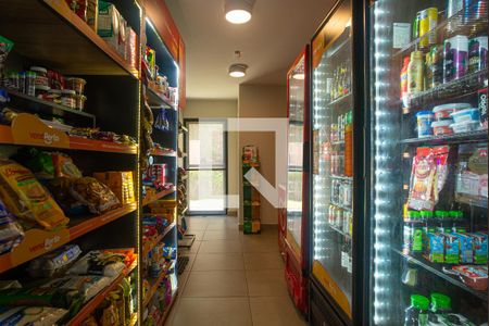 Studio à venda com 30m², 1 quarto e sem vaga Studio à venda com 30m², 1 quarto e sem vagaÁrea Comum - Mercadinho
