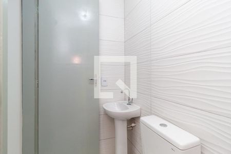 Banheiro de casa para alugar com 1 quarto, 15m² em Belenzinho, São Paulo