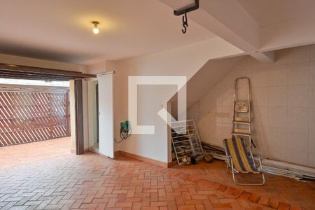 Casa à venda com 300m², 3 quartos e 2 vagas Casa à venda com 300m², 3 quartos e 2 vagasGaragem