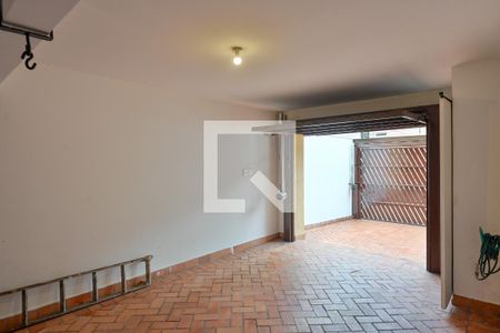 Casa à venda com 300m², 3 quartos e 2 vagas Casa à venda com 300m², 3 quartos e 2 vagasGaragem