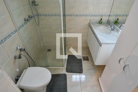 Casa à venda com 300m², 3 quartos e 2 vagas Casa à venda com 300m², 3 quartos e 2 vagasSuite Quarto 3