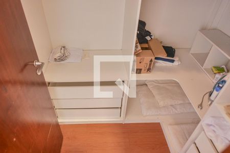 Casa à venda com 300m², 3 quartos e 2 vagas Casa à venda com 300m², 3 quartos e 2 vagasCloset