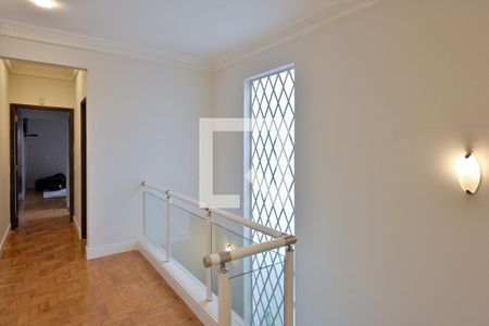 Casa à venda com 300m², 3 quartos e 2 vagas Casa à venda com 300m², 3 quartos e 2 vagasCirculação