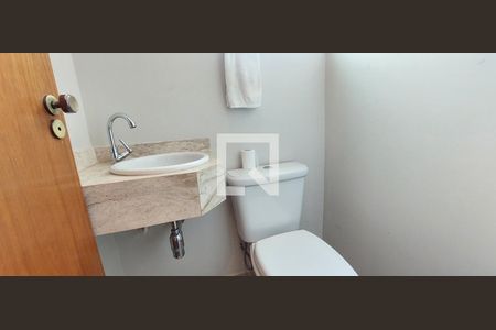 Lavabo de casa à venda com 3 quartos, 133m² em Vila Bastos, Santo André