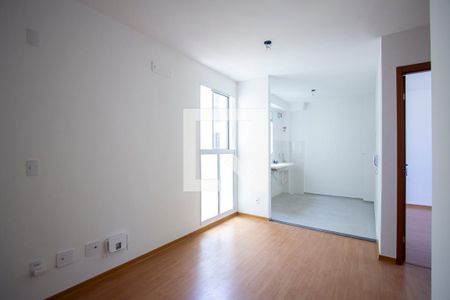 Sala de apartamento para alugar com 2 quartos, 50m² em Barro Vermelho, São Gonçalo
