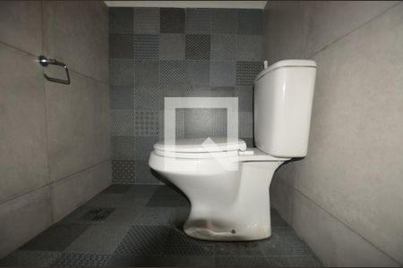 Lavabo de casa para alugar com 2 quartos, 81m² em Jardim Sulacap, Rio de Janeiro