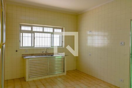 Casa à venda com 204m², 2 quartos e 4 vagasCozinha 