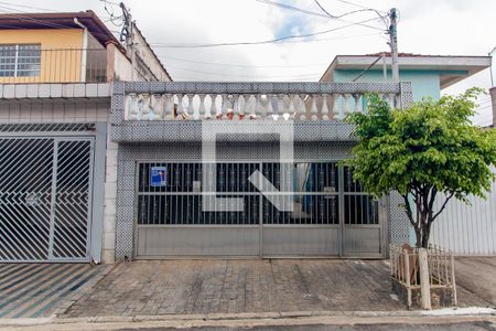 Fachada de casa para alugar com 1 quarto, 40m² em Vila São Domingos, São Paulo