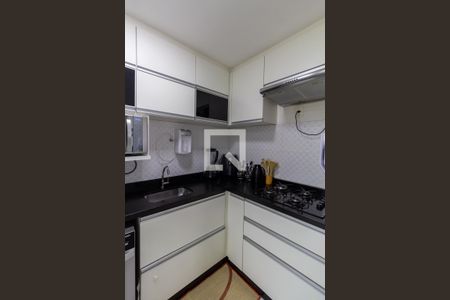 Apartamento à venda com 57m², 3 quartos e 1 vaga Apartamento à venda com 57m², 3 quartos e 1 vagaCozinha e Área de Serviço