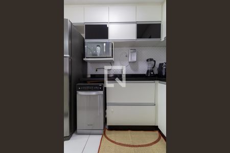 Apartamento à venda com 57m², 3 quartos e 1 vaga Apartamento à venda com 57m², 3 quartos e 1 vagaCozinha e Área de Serviço