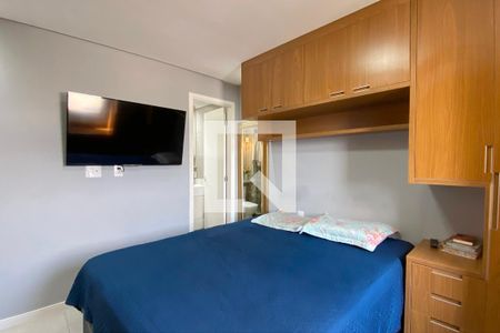 Suíte 1 de apartamento para alugar com 2 quartos, 63m² em Jardim Tupanci, Barueri