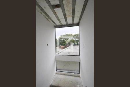 Casa à venda com 377m², 4 quartos e 5 vagasAcesso 2 Piso