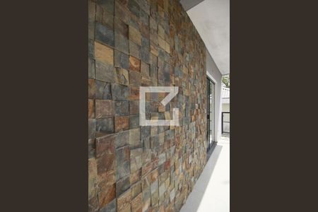 Casa à venda com 377m², 4 quartos e 5 vagasVaranda Quarto 1