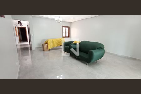 Sala de casa para alugar com 3 quartos, 242m² em Matriz, Mauá