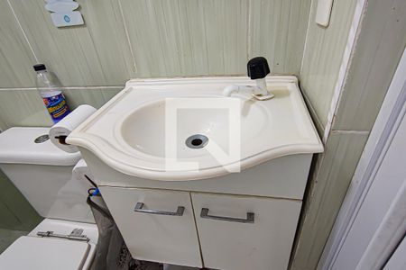 Banheiro de casa à venda com 1 quarto, 36m² em Curicica, Rio de Janeiro