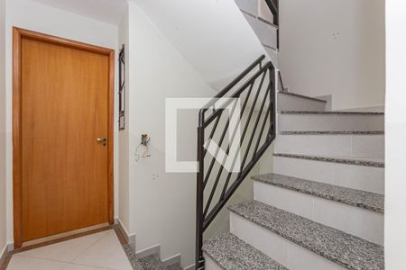 Apartamento para alugar com 40m², 1 quarto e sem vagaEscadas