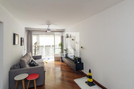 Apartamento à venda com 70m², 2 quartos e 1 vaga Apartamento à venda com 70m², 2 quartos e 1 vagaSala