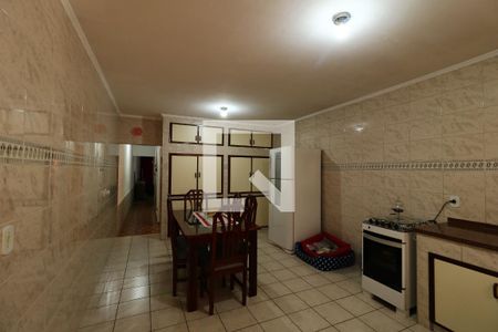 Casa à venda com 162m², 3 quartos e 2 vagasCozinha