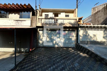 Casa à venda com 162m², 3 quartos e 2 vagasFachada