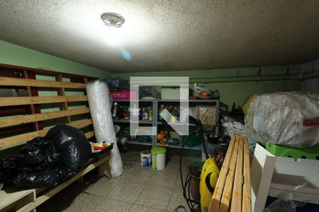 Casa à venda com 162m², 3 quartos e 2 vagasPorão