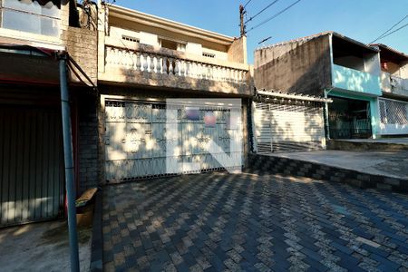 Casa à venda com 162m², 3 quartos e 2 vagasFachada