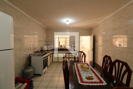 Casa à venda com 162m², 3 quartos e 2 vagasCozinha