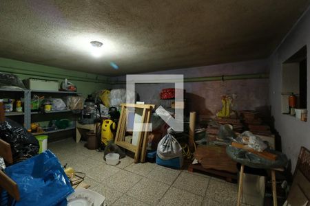 Casa à venda com 162m², 3 quartos e 2 vagasPorão