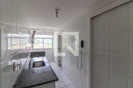 Apartamento à venda com 95m², 2 quartos e 1 vagaCozinha e Área de Serviço