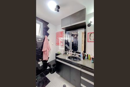 Apartamento à venda com 69m², 2 quartos e 1 vagaBanheiro 2