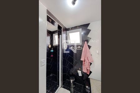 Apartamento à venda com 69m², 2 quartos e 1 vagaBanheiro 2