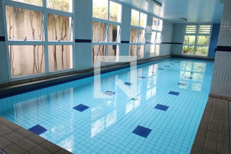 Apartamento à venda com 76m², 2 quartos e 2 vagasÁrea comum - Piscina