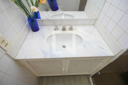 Apartamento à venda com 94m², 3 quartos e sem vagaBanheiro Social