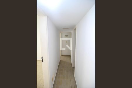 Corredor de apartamento à venda com 3 quartos, 94m² em Laranjeiras, Rio de Janeiro